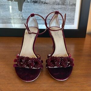 Jewel Badgley Mischka Women's Tailani Heeled Sandal
Size 7.